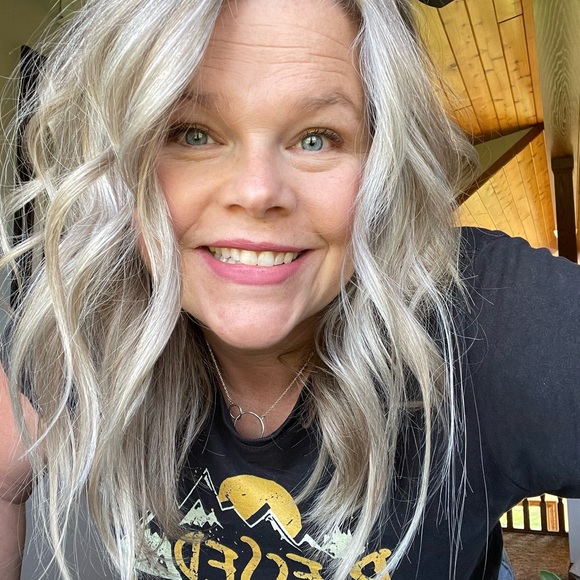 Meet your Posher, Patty - Picture 1 of 7